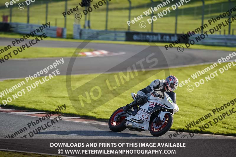 anglesey;brands hatch;cadwell park;croft;donington park;enduro digital images;event digital images;eventdigitalimages;mallory;no limits;oulton park;peter wileman photography;racing digital images;silverstone;snetterton;trackday digital images;trackday photos;vmcc banbury run;welsh 2 day enduro